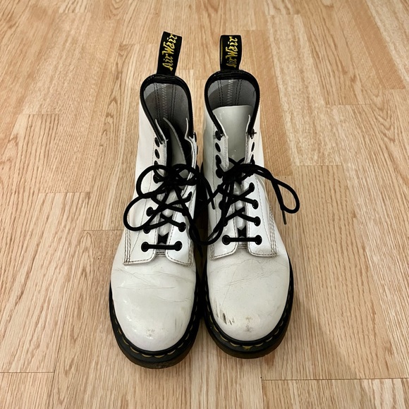 White patent leather Dr Martens - Picture 2 of 6